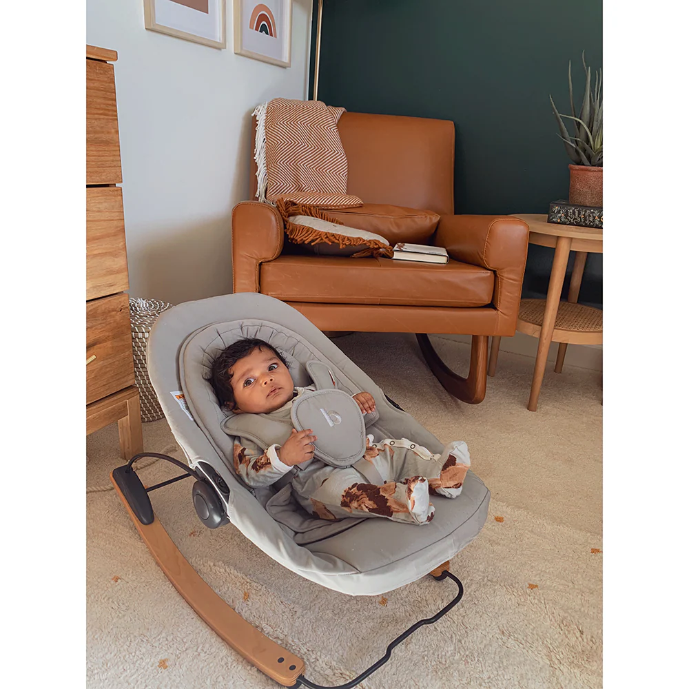 the newborn coco go bouncer bundle - Image 4